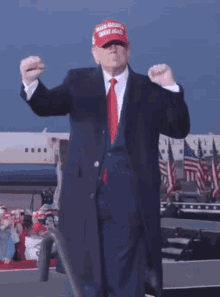 3938F2E6-7E88-46A7-A832-81AE8E6BFD5C.gif